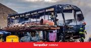 Sofocan incendio en un colectivo en desuso