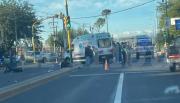 Violento choque entre dos motos en Av. ExCombatientes: hay heridos