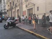 Casi 150 evacuados por un temblor en el piso 10 de un anexo del Teatro Cervantes