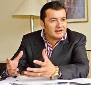 Fiscalía cita al alcalde de Santa Cruz por obras de pavimentación y él denuncia afanes políticos