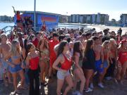 La nueva versión de la serie Baywatch reúne a aspirantes de todas las edades en un casting abierto en las playas de Los Ángeles