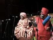 Para destacar el espectáculo global que brindan ¨Los Rebeldes¨ más allá del humor que lo consigue en la dimensión buscada