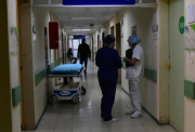 Denuncian negligencia médica tras muerte de policía en hospital institucional