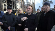 U2 lanza música de protesta inspirada en Ucrania y los derechos humanos