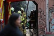 Nuevo siniestro: 80 evacuados tras incendio de cité en Santiago