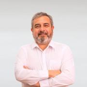 “Cuando se golpea a la educación, se golpea al interior”