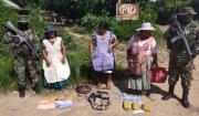 Tres mujeres aprehendidas por transportar droga en Santa Cruz