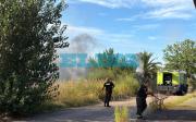 Preocupación por incendio de pastizales en los talleres de trenes en La Plata: afectó parte del mural a Maradona