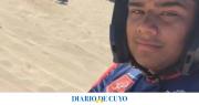 Tragedia en Villa Gesell: un motociclista circulaba por los médanos sin casco y sufrió una brutal caída