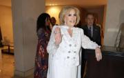 Las fotos de los 99 de Mirtha Legrand: decoración soñada, torta impactante y los detalles de su primer look