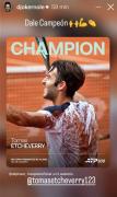El platense Tomás Etcheverry recibió las felicitaciones de Novak Djokovic tras ganar su primer ATP