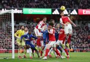 Inglaterra: Arsenal ganó el derbi 2-1 ante Chelsea y mantuvo su ventaja como líder