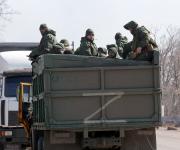 Del combate en Colombia a la 'hermandad' en Ucrania: exmilitares y exguerrilleros pelean juntos una guerra ajena