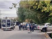 Persiguió con su camioneta a dos ladrones que le robaron una bicicleta de su casa: atropelló y mató a uno de ellos