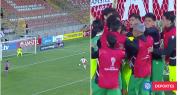 Remate al cielo y festejo itálico: así fue el penal que concretó avance de Audax en Copa Sudamericana