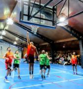Con vibrantes encuentros arrancó el torneo de básquetbol masculino en Porvenir