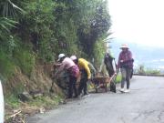 Mantenimiento vial rutinario con trabajo articulado 