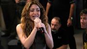 Shakira rompe en llanto en medio de uno de sus conciertos en México