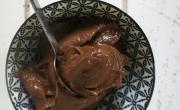 Mousse de chocolate y palta: el postre fit que queda super cremoso