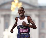 Atleta ugandés Jacob Kiplimo firma en Lisboa el nuevo récord mundial de media maratón