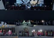 La “emboscada” de un grupo de artistas que buscó empañar el cierre de la Fiesta de la Vendimia