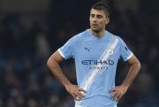 Importante multa para el español Rodri, del Manchester City, por criticar a los árbitros