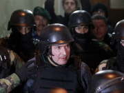 Piden suspender las causas de José López