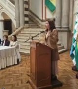 El absurdo mensaje de una funcionaria