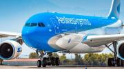 Por la disparada del petróleo, Aerolíneas Argentinas cobrará un recargo en todos sus pasajes