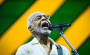 Gilberto Gil y una despedida luminosa con todos sus clásicos en Buenos Aires