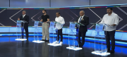 Debates a gobernadores caracterizados por nada nuevo, gran cantidad de postulantes y ataques entre sí
