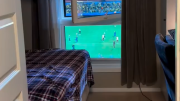 Yendo de la cama a la tribuna: un hincha mostró la exclusiva vista de un apartamento que da a la cancha de Bodo/Glimt en el partido por Champions ante Sporting; mirá el video