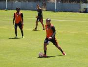 ‘Chino’ Ayala: “A mantener la racha ante Mushuc Runa SC”