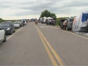 Inundaciones en Tucumán: vecinos de La Madrid viven en carpas a la vera de la ruta