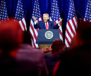 EE.UU. amplía las exenciones a las sanciones contra Venezuela ante el alza del petróleo