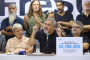 El frente sindical pidió la renuncia de Manuel Adorni por su viaje: Chanta y caradura