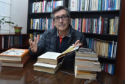 “Puede surgir una figura que no venga de RC ni ADN, en Quito”: César Montúfar