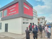 Comunidad retiene a acusada de hurtos