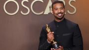 La peculiar y sencilla celebración de Michael B. Jordan tras recibir su primer premio Oscar por su papel en 'Sinners'
