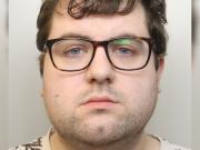 Trabajaba en una guardería, violó a 5 niños de dos años y ahora recibió una dura pena: Eres un pedófilo incorregible