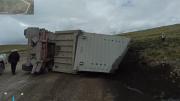 Cusco: camión que transportaba concentrado de cobre se vuelca y provoca un derrame en la vía Congunya Pumapuquio