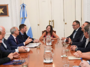 El Gobierno eliminará 900 mil planes sociales