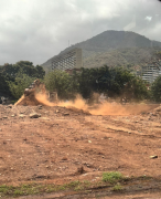 Piden detener los trabajos en La Escala