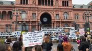 Empujones, gritos y denuncias de represión: la discapacidad en crisis estalló frente a la Casa Rosada y hubo cruces con la policía