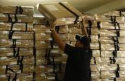 Algunas maletas electorales son trasladadas en botes y hasta ingresando a otro país