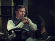 Tim Roth llegó a la película de Peaky Blinders sin haber visto la serie y reveló la historia de su padre que lo vincula con el filme