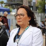 Sonia Elgueda: Cada peso recortado implica menos programas comunitarios