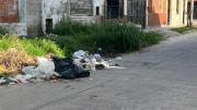 Vecinos del barrio Sáenz Peña reclaman por falta de limpieza y recolección de residuos