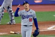 De la gloria al montículo: Yoshinobu Yamamoto entra en los libros de historia de la MLB