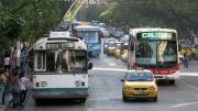 Los empresarios del transporte urbano e interurbano reclaman subir la tarifa de manera urgente